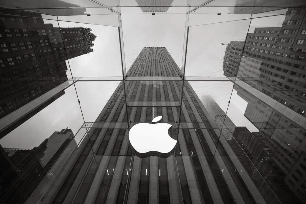Apple AI nosivi uređaji stižu: naočale, AirPods i AI privjesak